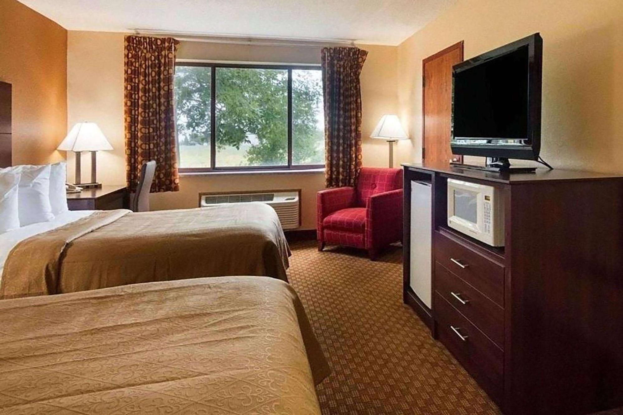 Super 8 By Wyndham Racine Hotel Sturtevant